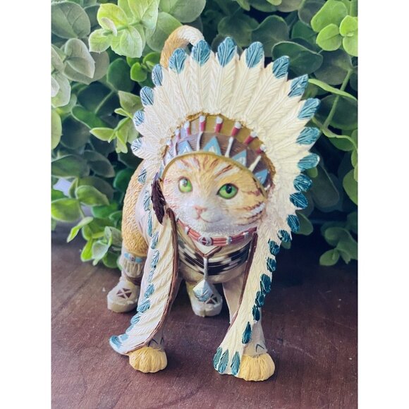 Hamilton Collection Chief Runs with Paws 2016 Cat Figurine - Picture 3 of 6